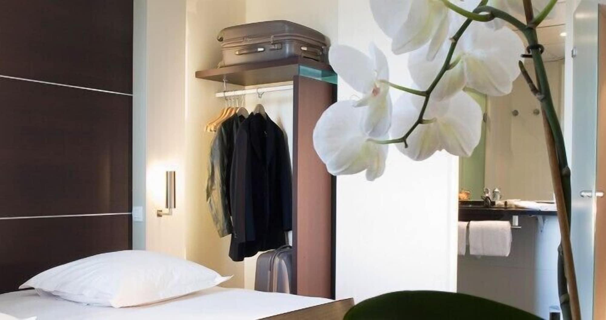 Escale Oceania Rennes Cap Malo Hotel La Meziere Kültér fotó