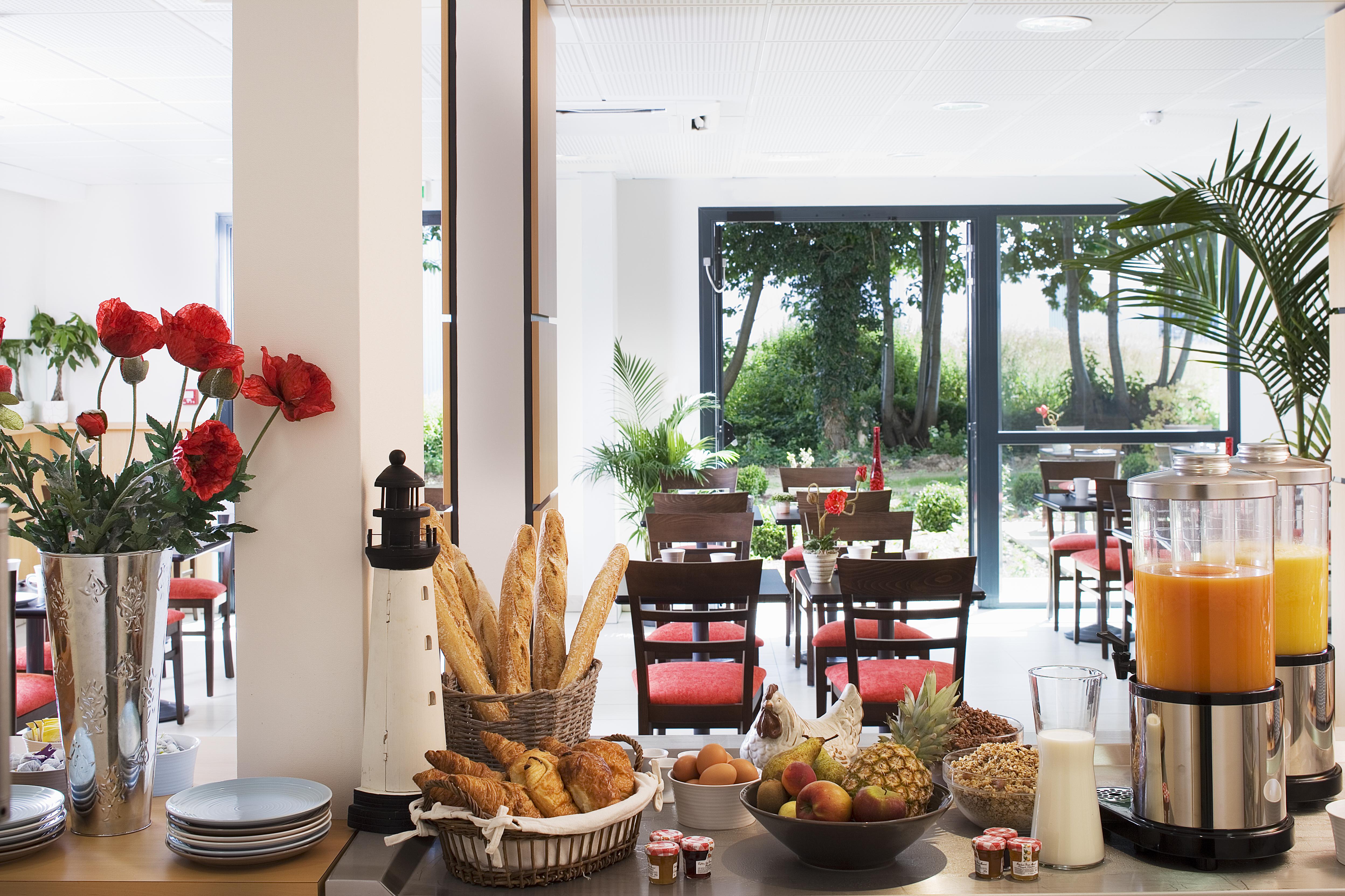 Escale Oceania Rennes Cap Malo Hotel La Meziere Kültér fotó