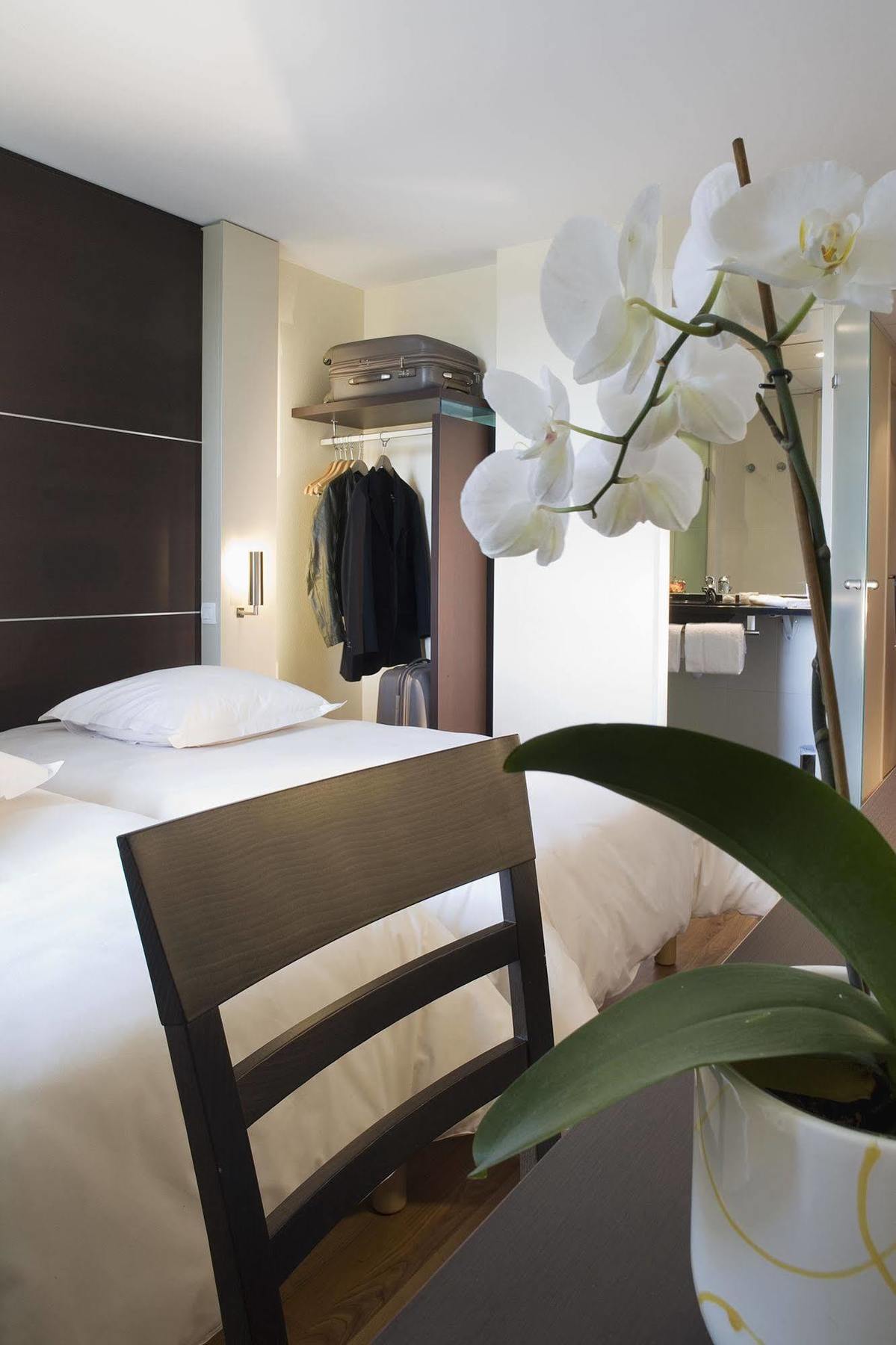 Escale Oceania Rennes Cap Malo Hotel La Meziere Kültér fotó